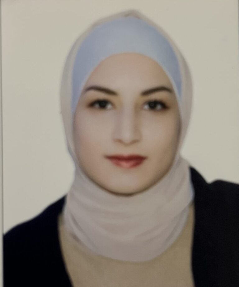 image - Lola Radwan